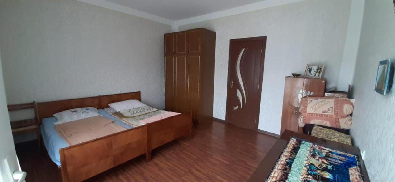 House 125A Villa Dilijan Luaran gambar