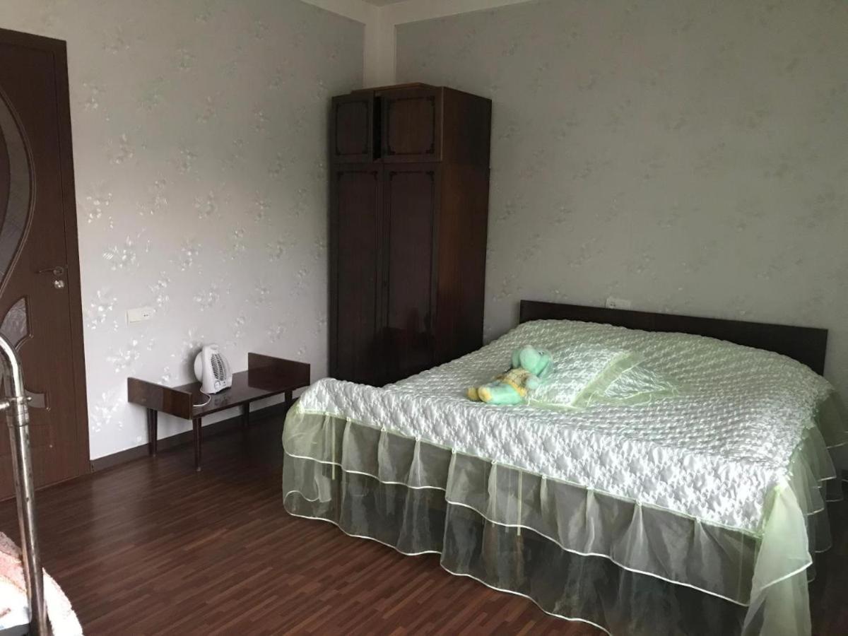 House 125A Villa Dilijan Luaran gambar