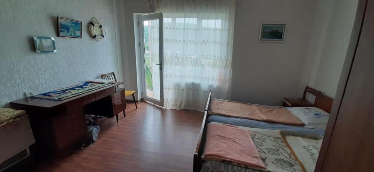 House 125A Villa Dilijan Luaran gambar